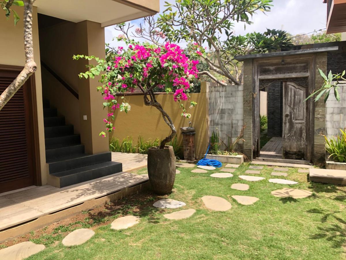 Villa Kori Nuansa Jimbaran Bali Nusa Dua  Exterior photo
